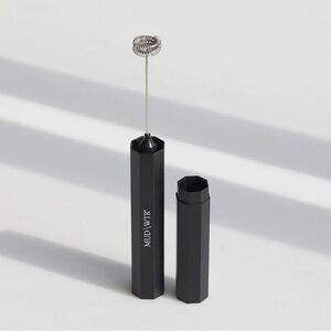 MUD/WTR Mud Whip Drink Frother